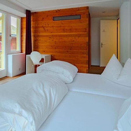 Hotel Vallatscha Curaglia エクステリア 写真