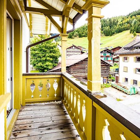 Hotel Vallatscha Curaglia エクステリア 写真