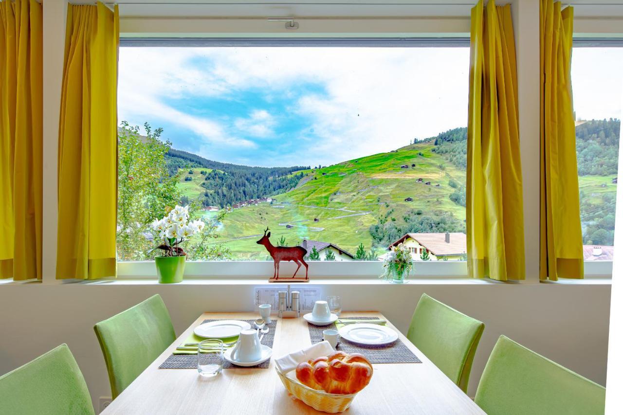 Hotel Vallatscha Curaglia エクステリア 写真