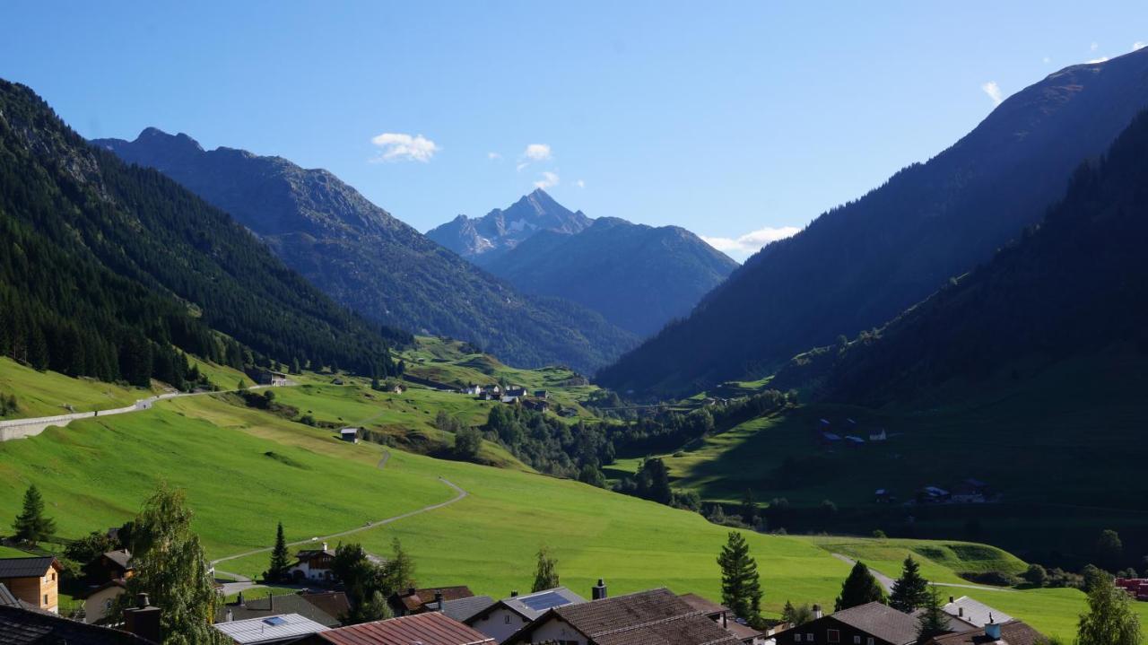 Hotel Vallatscha Curaglia エクステリア 写真