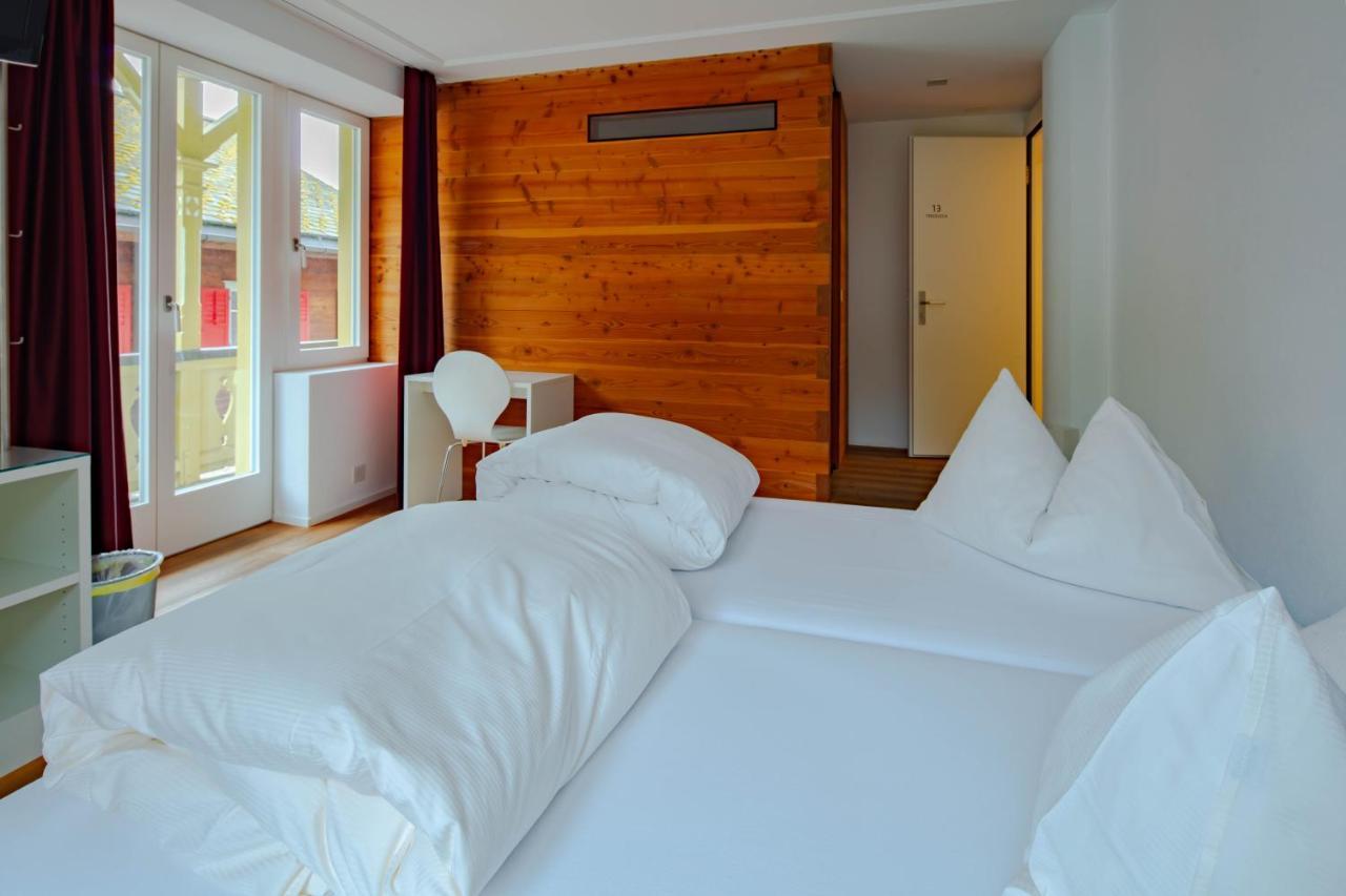 Hotel Vallatscha Curaglia エクステリア 写真