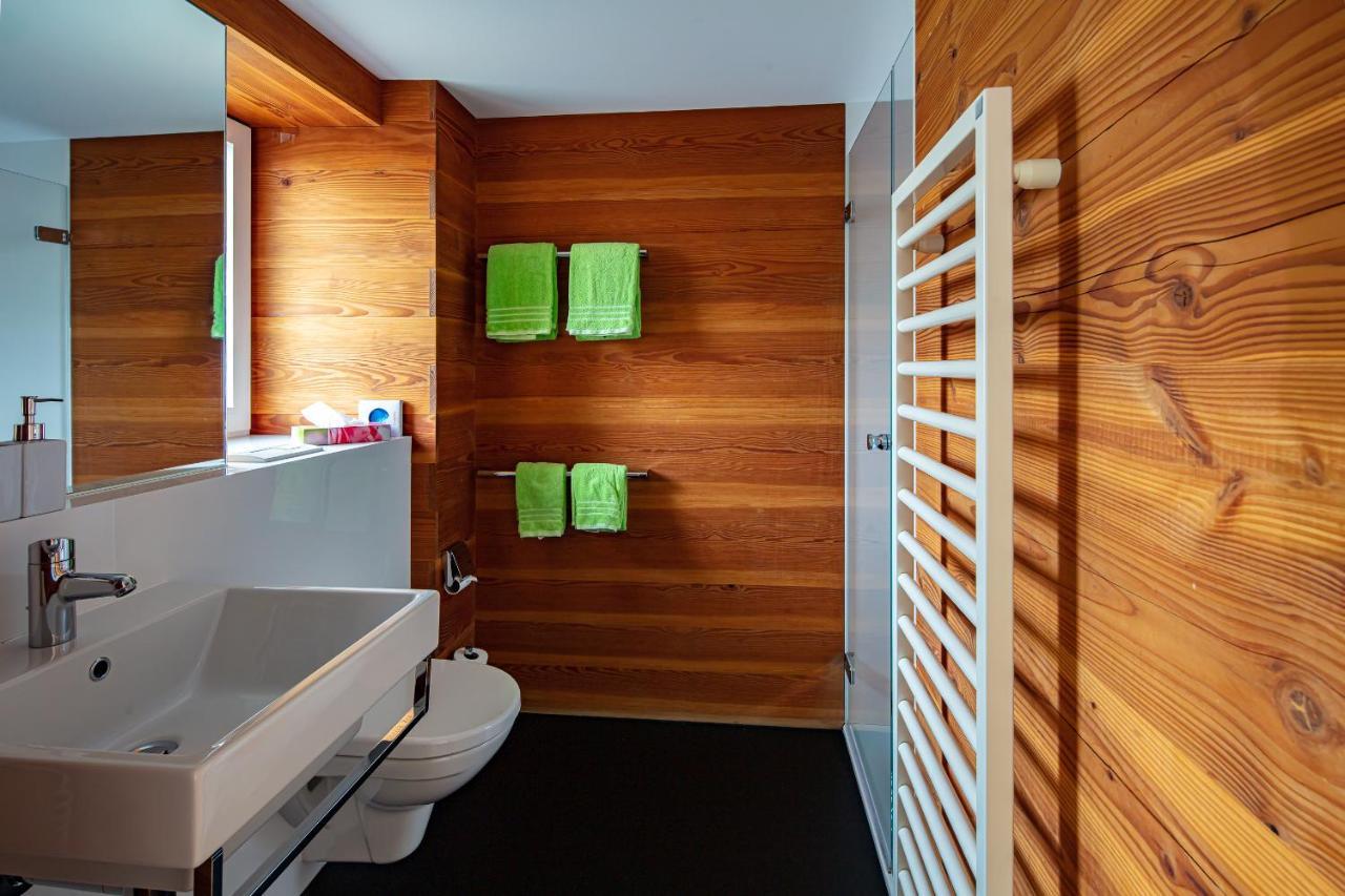 Hotel Vallatscha Curaglia エクステリア 写真