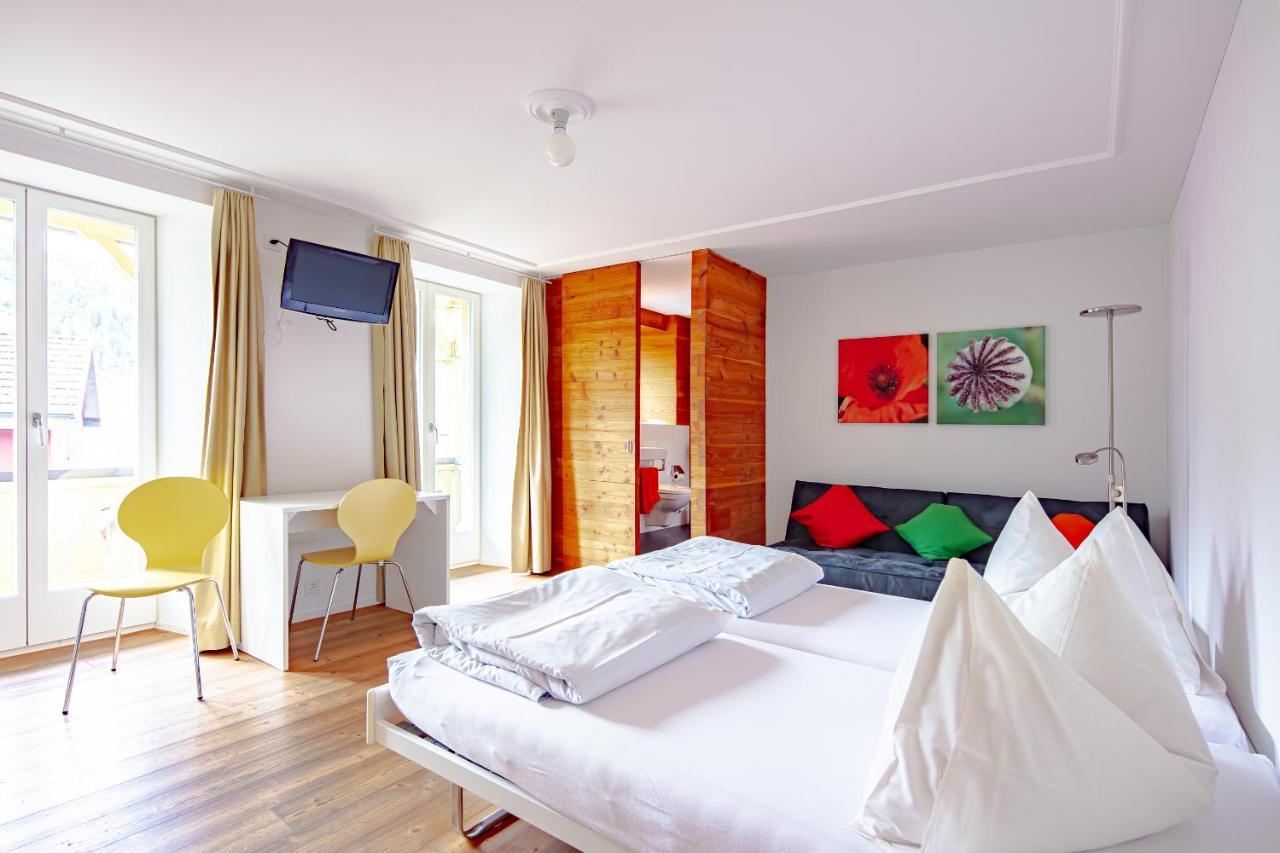 Hotel Vallatscha Curaglia エクステリア 写真