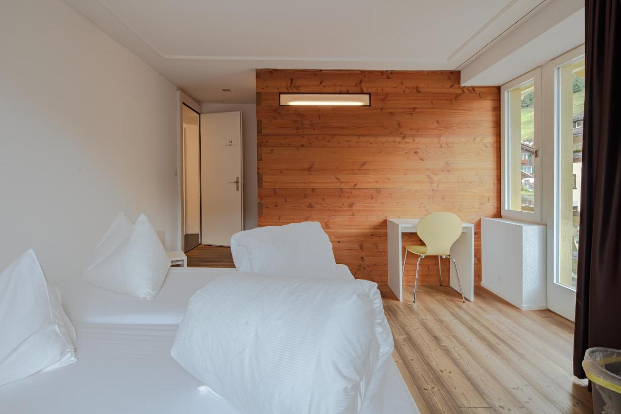 Hotel Vallatscha Curaglia エクステリア 写真