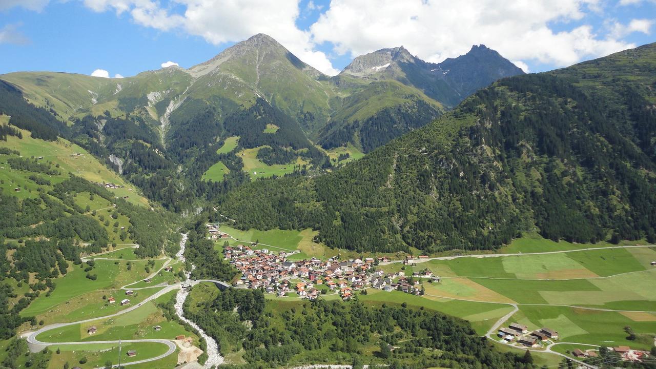 Hotel Vallatscha Curaglia エクステリア 写真